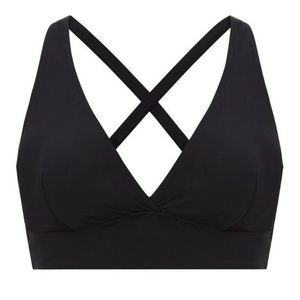 Torrid Black Wireless Triangle Bikini Top Size 6 NWT